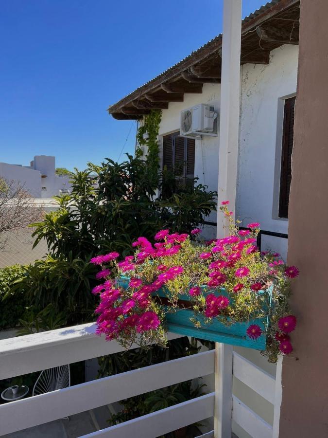 Hosteria Isabel Departamentos Y Habitaciones Con Bano Privado ラス・グルータス エクステリア 写真