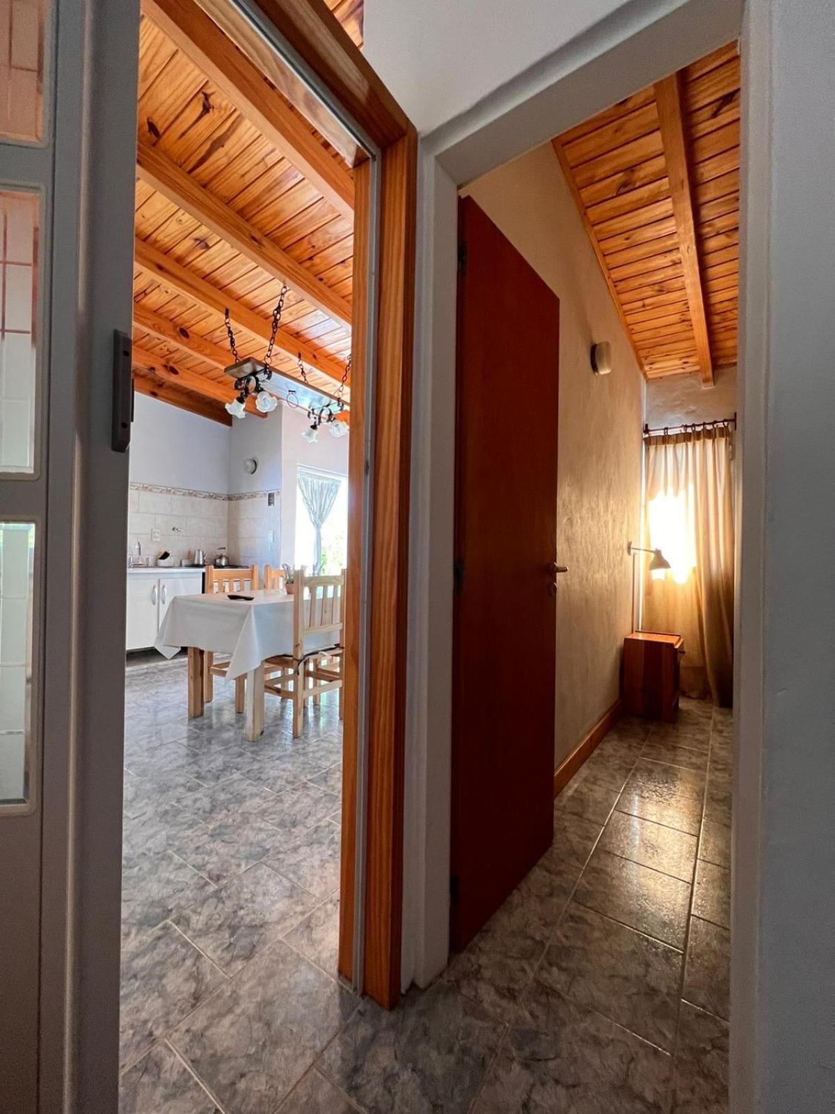 Hosteria Isabel Departamentos Y Habitaciones Con Bano Privado ラス・グルータス 部屋 写真