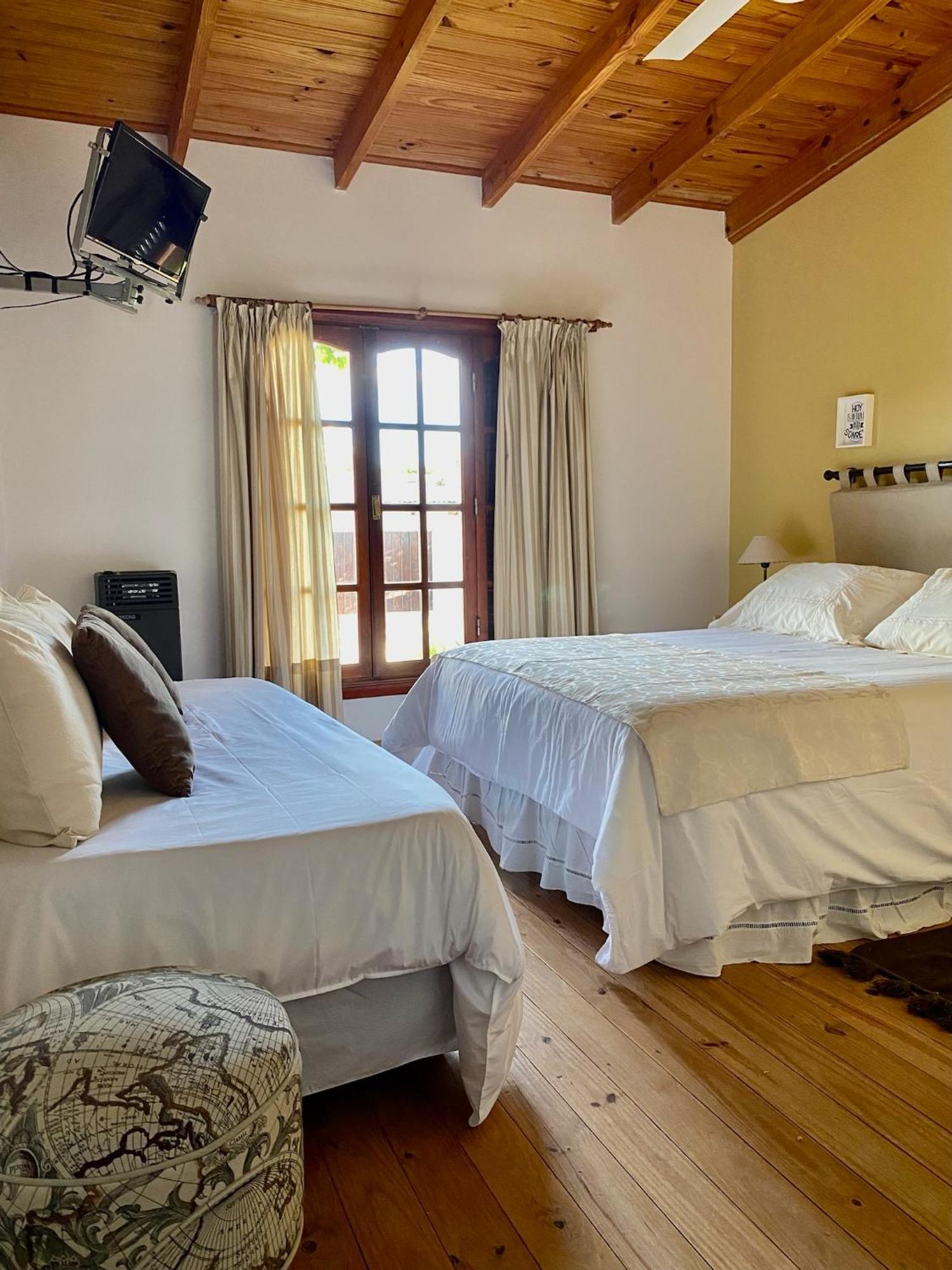 Hosteria Isabel Departamentos Y Habitaciones Con Bano Privado ラス・グルータス 部屋 写真