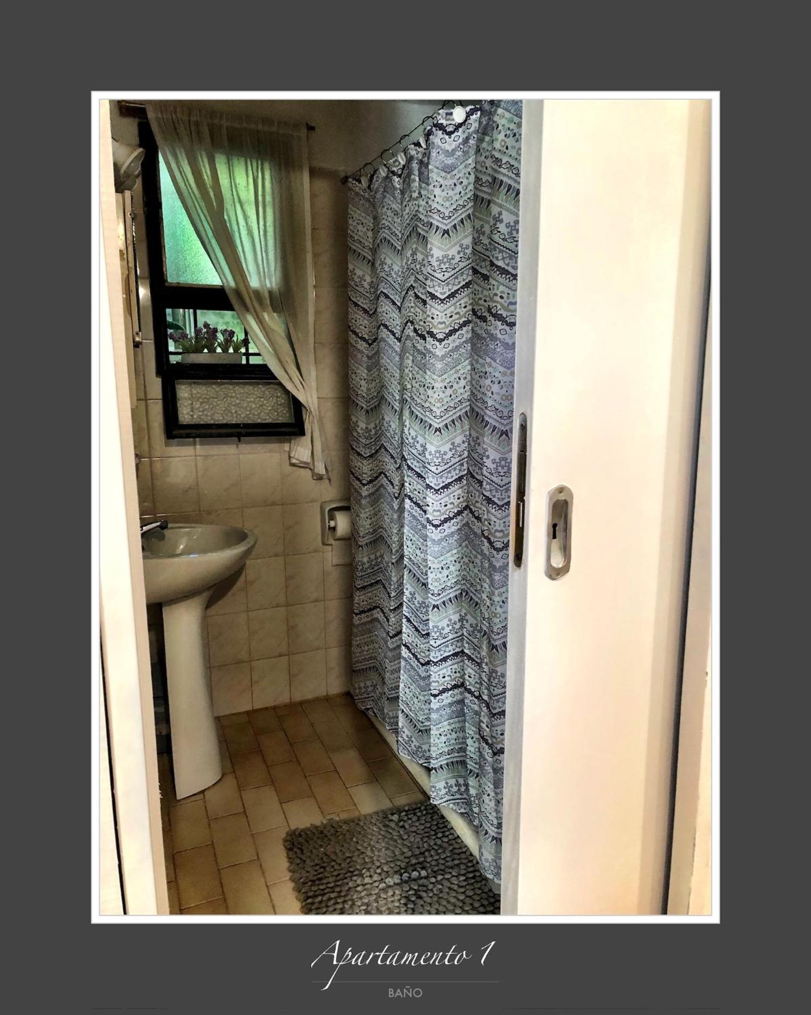 Hosteria Isabel Departamentos Y Habitaciones Con Bano Privado ラス・グルータス 部屋 写真